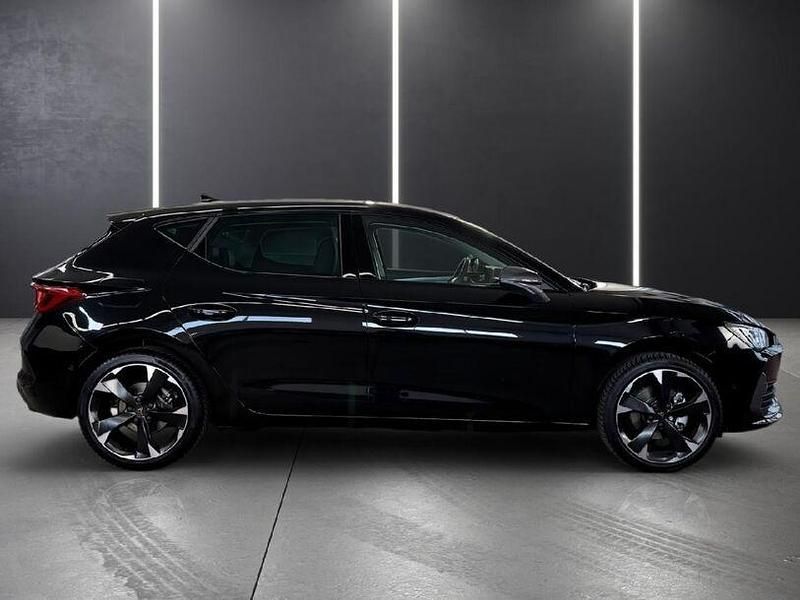 Gebraucht Cupra Leon 150 PS (110 kW) 2024 Mitternachtsschwarz Limousine