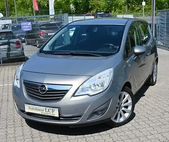 Usata Opel Meriva Edition 101 CV (74 kW) 2010 Grigio Monovolume