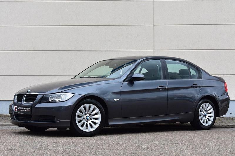 Grau Gebraucht 2008 BMW 318 Limousine | 1.999 € (Superpreis) - Bild 1/4