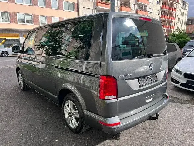 Gebraucht VW T6.1 Comfortline 150 PS (110 kW) 2020 Grau Van