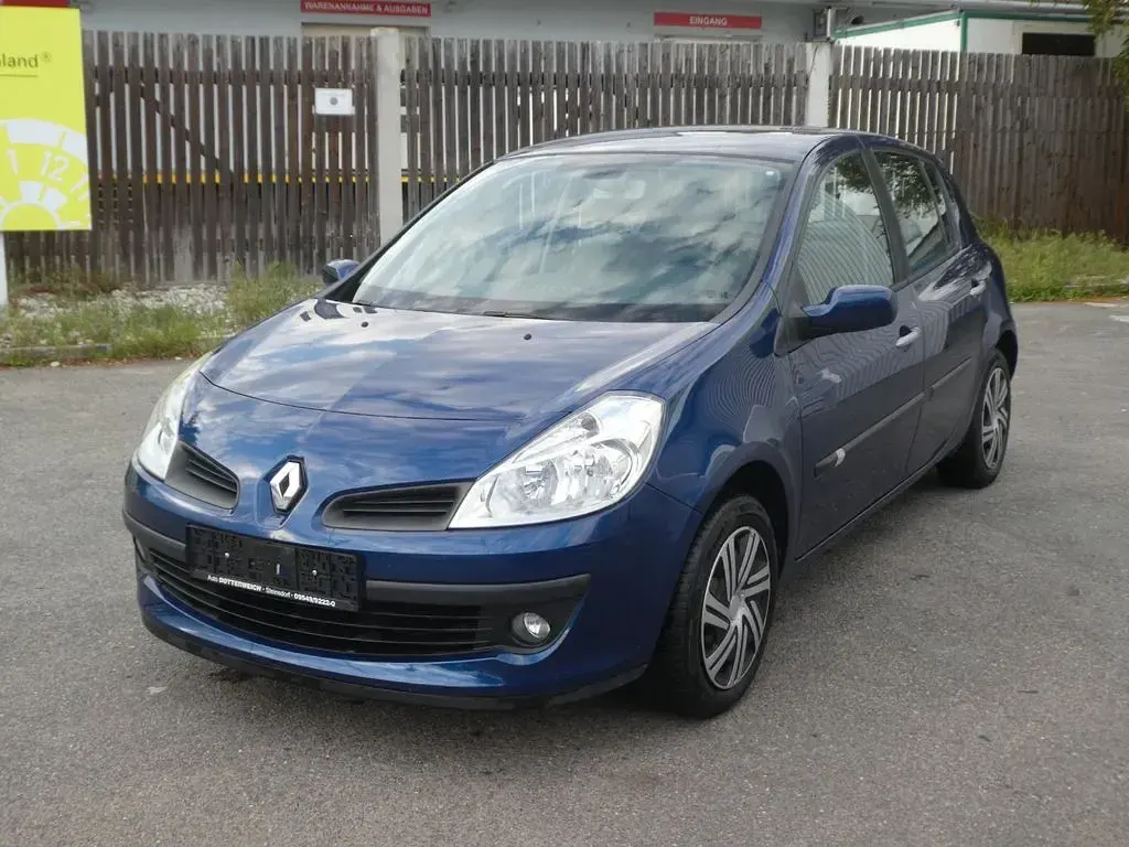 Occasion Renault Clio III Privilege 111 ch (81 kW) 2006 Bleue Berline