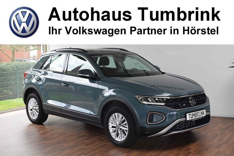 Petroleum blue (metallic) Gebraucht 2022 VW T-Roc Life SUV | 22.650 € (Fairer Preis) - Bild 1/4
