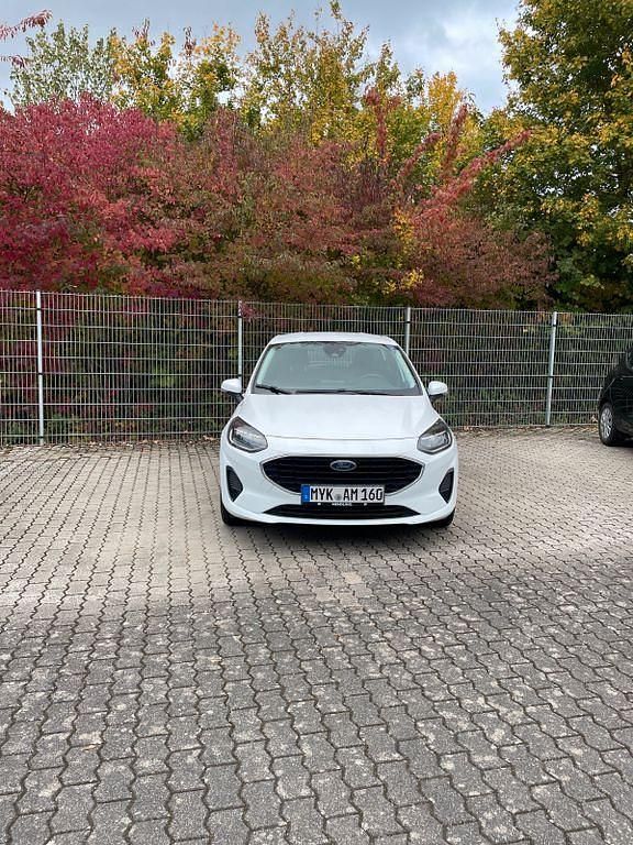 Weiß Gebraucht 2022 Ford Fiesta Cool & Connect Kleinwagen | 12.990 € (Guter Preis) - Bild 1/4