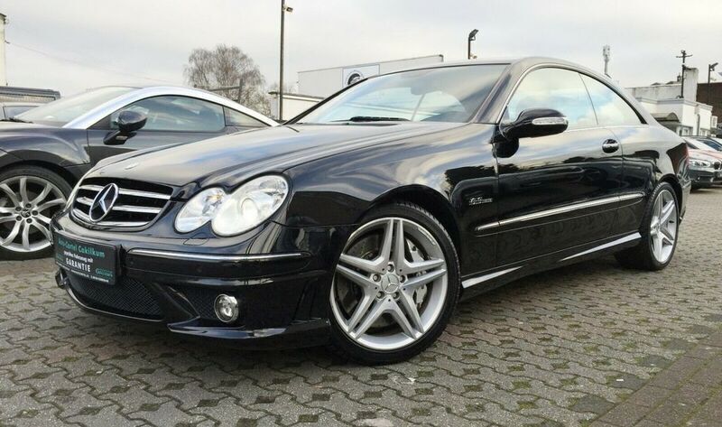 Schwarz metallic Gebraucht 2008 Mercedes CLK63 AMG AMG Coupé | 37.998 € - Bild 1/4