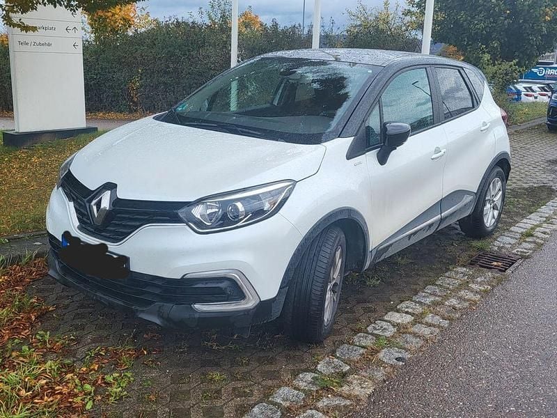 Weiß Gebraucht 2018 Renault Captur LIMITED SUV | 8.100 € (Superpreis) - Bild 1/4