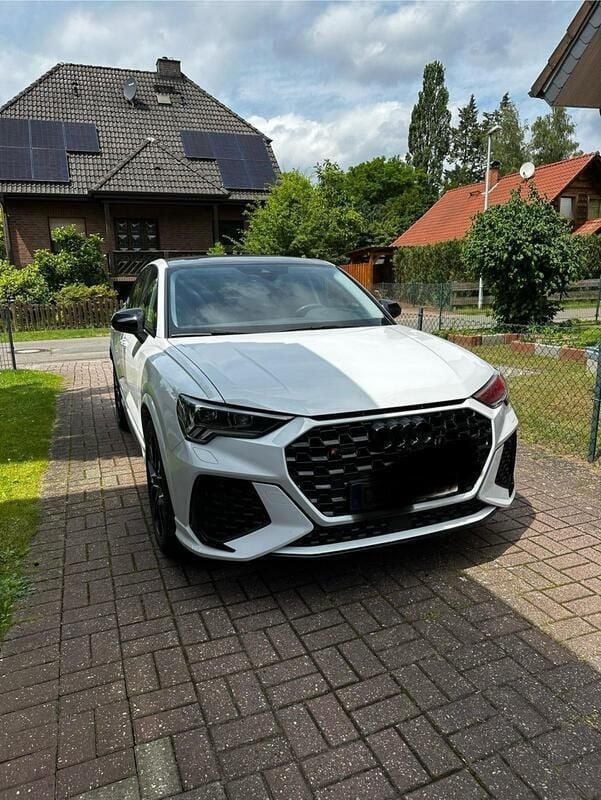 Weiß Gebraucht 2021 Audi RS Q3 Ambiente SUV | 48.550 € (Fairer Preis) - Bild 1/4