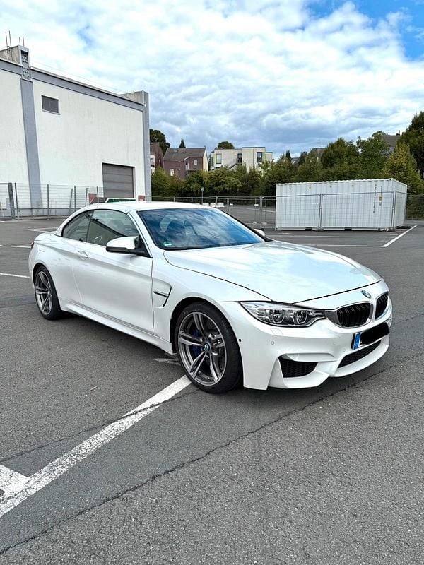 Weiß Gebraucht 2016 BMW M4 Cabriolet Cabrio | 47.500 € (Fairer Preis) - Bild 1/4