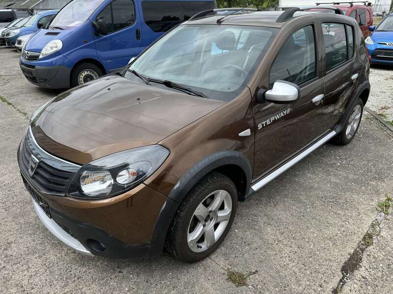Braun cajou Gebraucht 2012 Dacia Sandero Stepway Kleinwagen | 6.900 € (Fairer Preis) - Bild 1/4