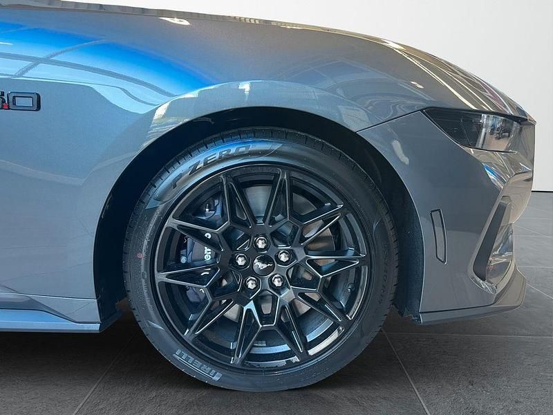 Gebraucht Ford Mustang GT 446 PS (328 kW) 2025 Grau Cabrio