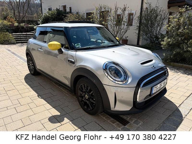 Gebraucht Mini Cooper SE Classic 135 kW (184 PS) 2023 Silber Kleinwagen
