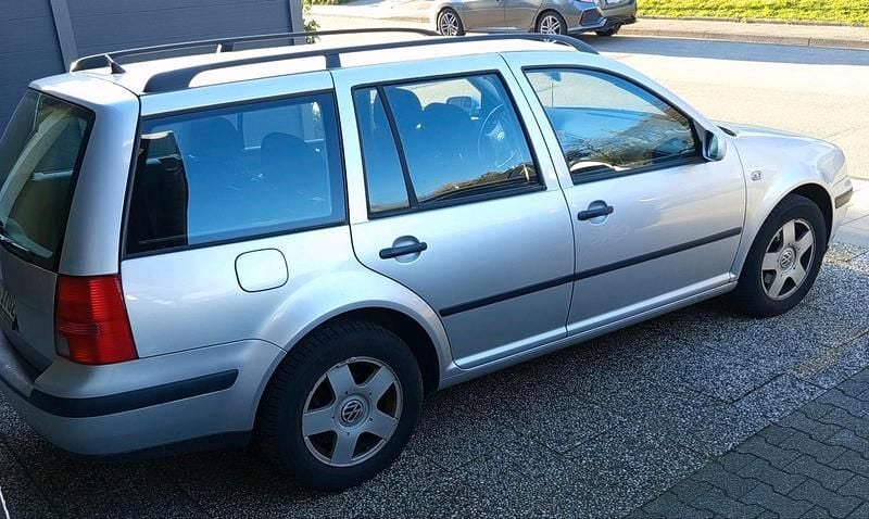 Gebraucht VW Golf IV 101 PS (74 kW) 2006 Silber Kombi