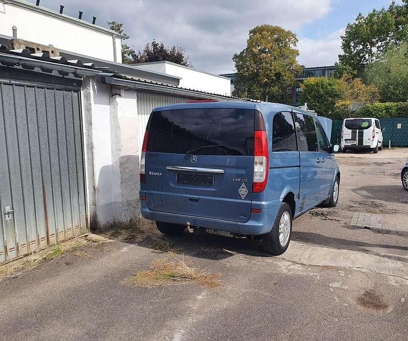 Gebraucht 2004 Mercedes Viano Van / Kleinbus | 4.900 € (Guter Preis) - Bild 1/3
