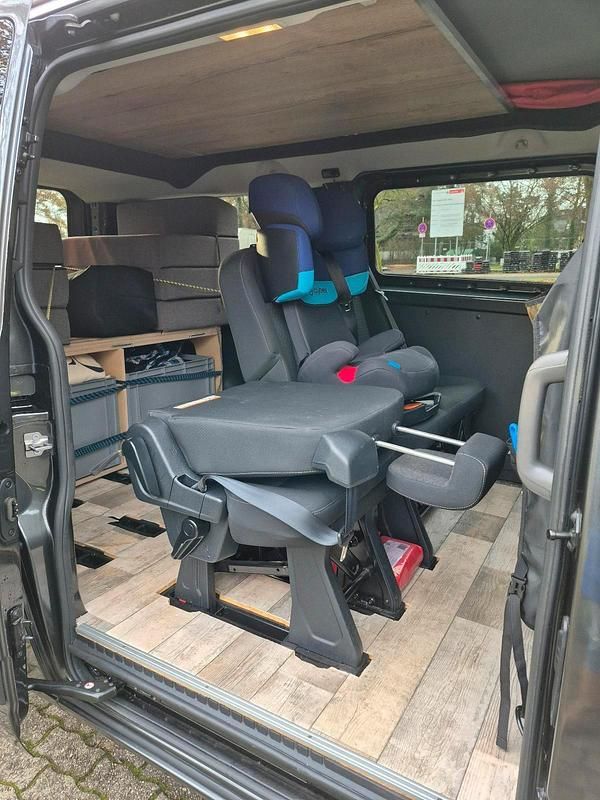 Gebraucht Ford Transit Custom 131 PS (96 kW) 2019 Grau Van / Kleinbus