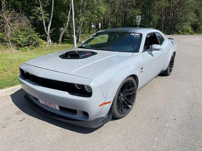Grau Gebraucht 2021 Dodge Challenger Coupé | 40.000 € (Fairer Preis) - Bild 1/4
