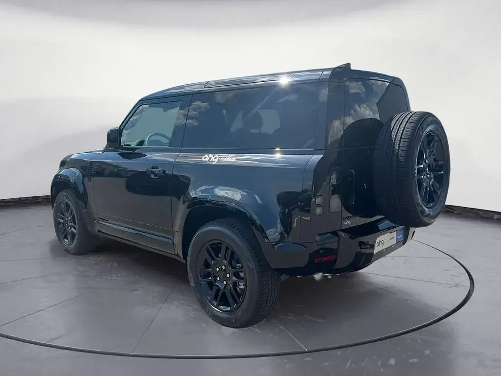 Gebraucht Land Rover Defender SE Dynamic 200 PS (147 kW) 2026 Schwarz SUV