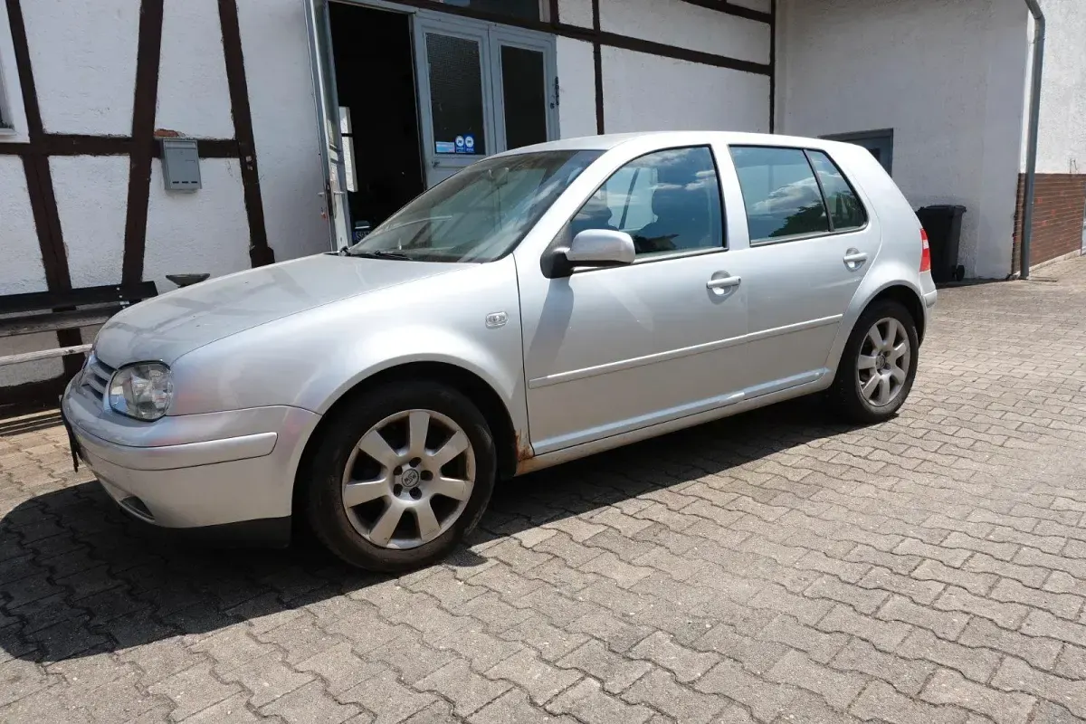 Gebraucht VW Golf IV 75 PS (55 kW) 2003 Silber Limousine