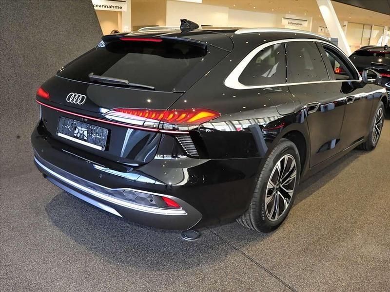 Neu Audi A6 Sport 204 PS (150 kW) 2026 Schwarz Kombi