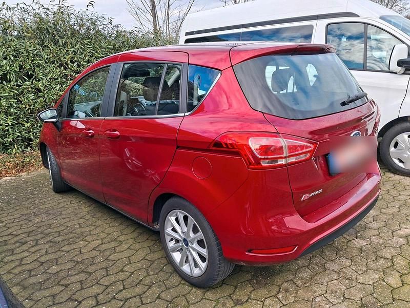 Gebraucht Ford B-MAX Titanium 95 PS (69 kW) 2017 Rot Van / Kleinbus