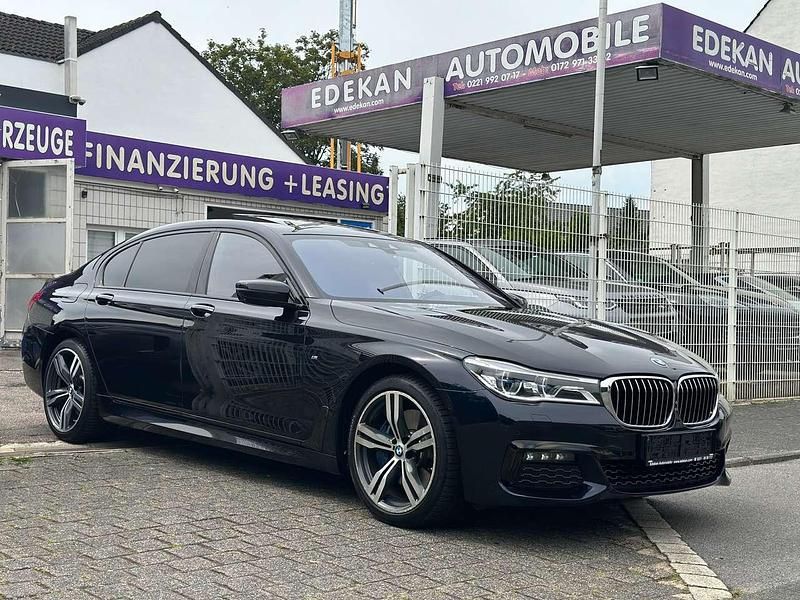 Carbonschwarz metallic Gebraucht 2018 BMW 740 M Sport Limousine | 39.900 € (Etwas zu teuer) - Bild 1/4
