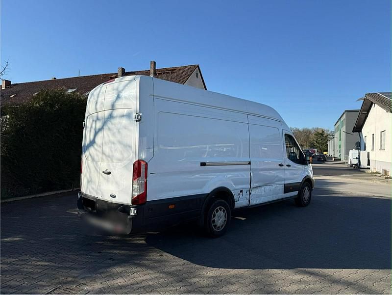 Gebraucht Ford Transit 131 PS (96 kW) 2019 Weiß Van / Kleinbus