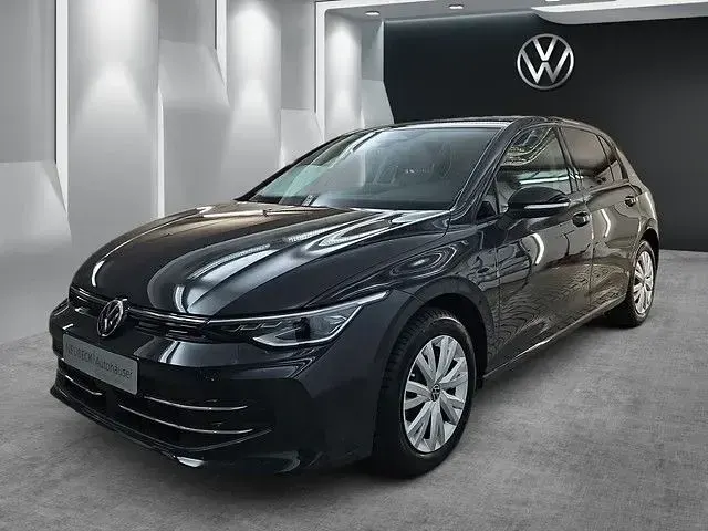 Gebraucht VW Golf VIII 150 PS (110 kW) 2026 Uranograu Limousine