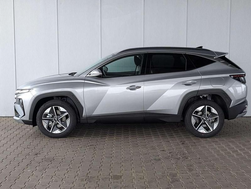 Shimmering silver meta... Neu 2025 Hyundai Tucson GO! SUV | 32.400 € (Superpreis) - Bild 1/2