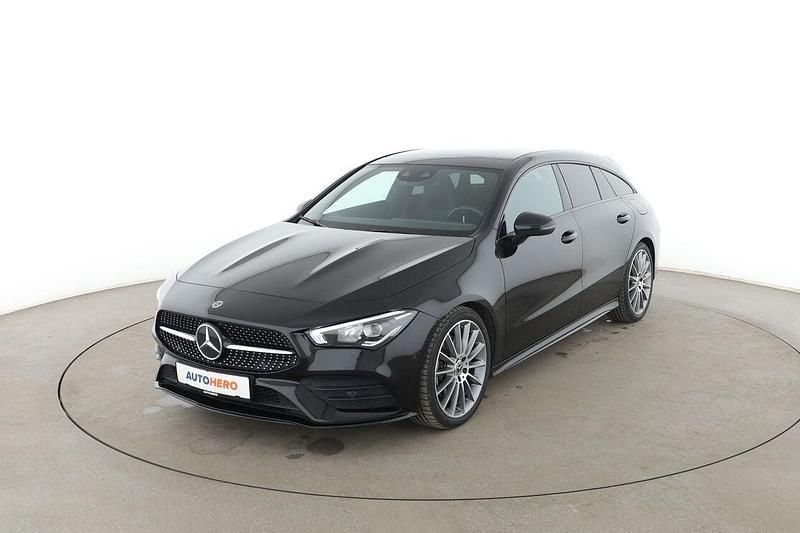 Gebraucht Mercedes CLA200 Shooting Brake AMG line 163 PS (119 kW) 2019 Kombi