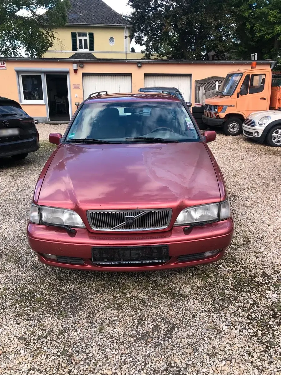 Brugt Volvo V70 144 HK (105 kW) 1998 Rød Stationcar