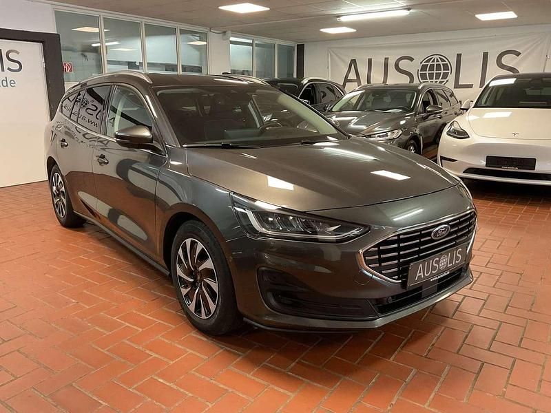 Gebraucht Ford Focus Titanium 120 PS (88 kW) 2022 Grau Limousine