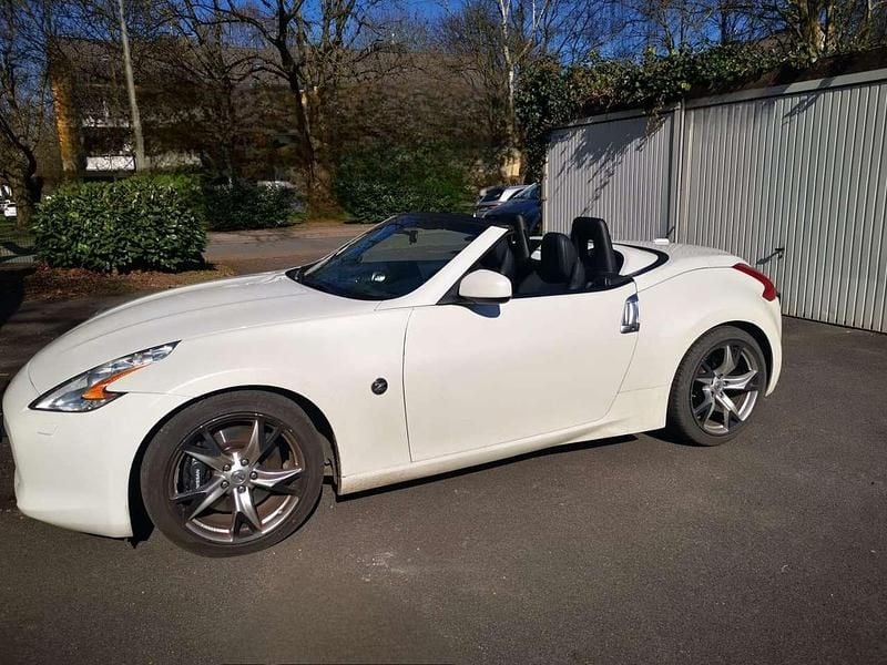 Gebraucht 2012 Nissan 370Z Pack Cabrio | 17.500 € (Guter Preis) - Bild 1/4
