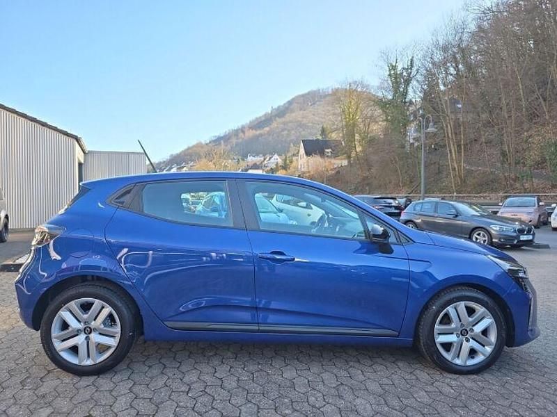 Gebraucht Renault Clio V Evolution 91 PS (66 kW) 2025 Blau Limousine