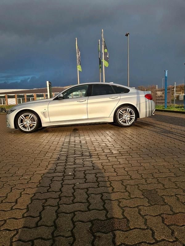 Gebraucht BMW 420 M Sport 190 PS (139 kW) 2017 Silber Coupé