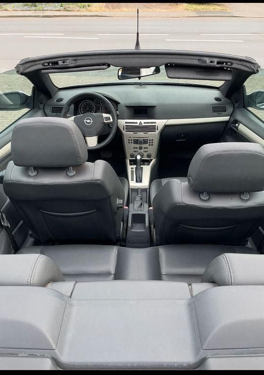 Silber Gebraucht 2007 Opel Astra Cabriolet Cosmo Cabrio | 3.200 € (Guter Preis) - Bild 1/3