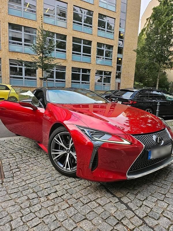 Rot Gebraucht 2018 Lexus LC 500 Coupé | 77.500 € - Bild 1/4