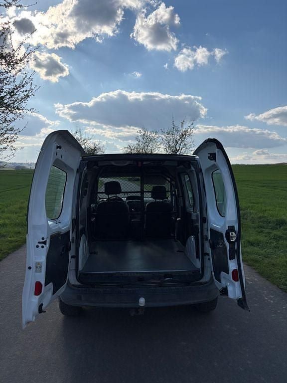 Gebraucht Renault Kangoo Luxe 110 PS (80 kW) 2014 Weiß Van / Kleinbus