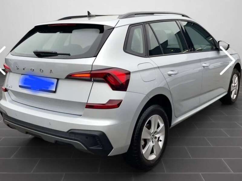 Silber Gebraucht 2024 Skoda Kamiq Selection SUV | 21.500 € (Fairer Preis) - Bild 1/4
