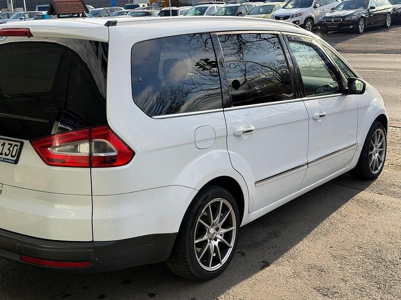 Gebraucht Ford Galaxy Titanium 163 PS (119 kW) 2011 Weiß Van / Kleinbus