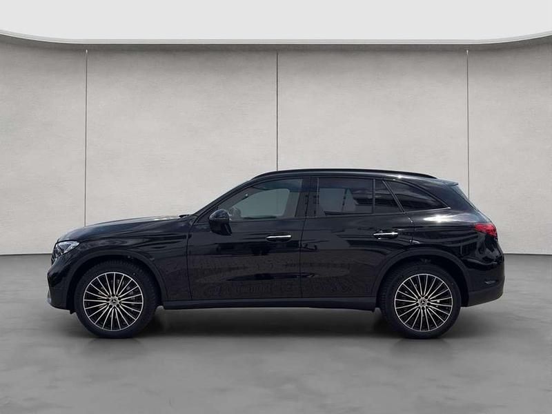 Gebraucht Mercedes GLC200 AMG 163 PS (119 kW) 2025 Schwarz SUV