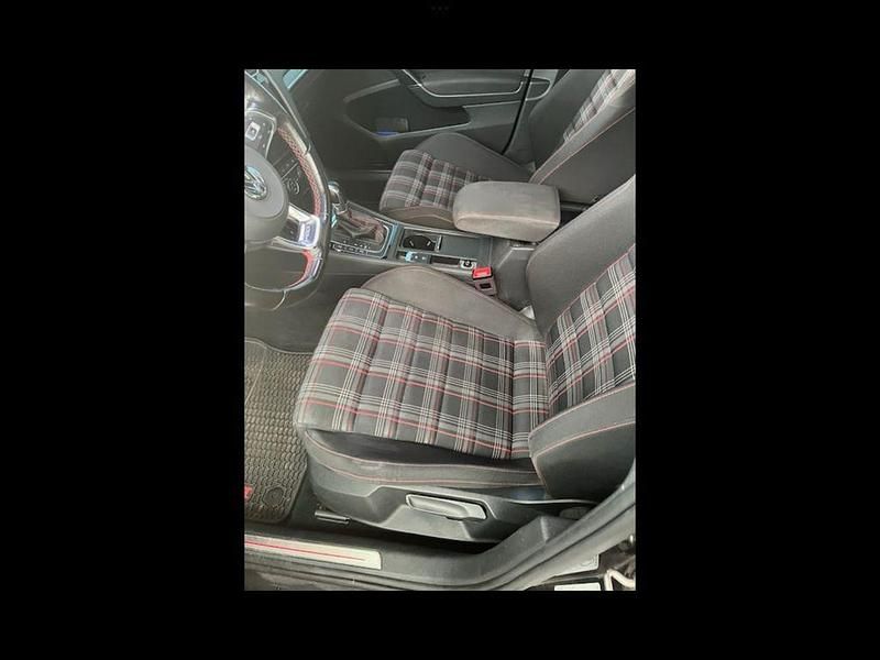 Gebraucht VW Golf VII GTI 300 PS (220 kW) 2017 Schwarz Limousine