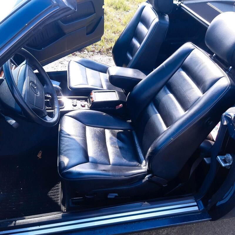 Blau Gebraucht 1996 Mercedes E200 Cabrio | 17.000 € (Fairer Preis) - Bild 1/4