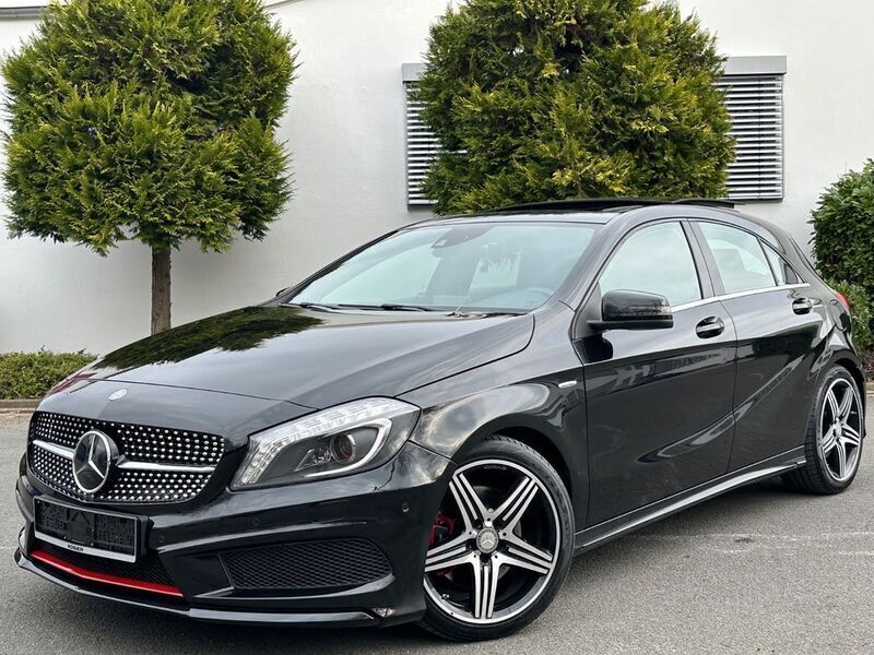 Schwarz Gebraucht 2015 Mercedes A250 Style Kleinwagen | 17.900 € (Fairer Preis) - Bild 1/4