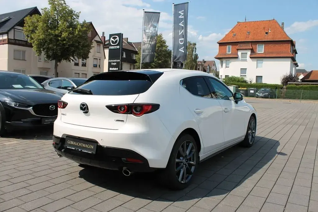 Gebraucht Mazda 3 Exclusive-Line 140 PS (102 kW) 2025 Weiß Limousine