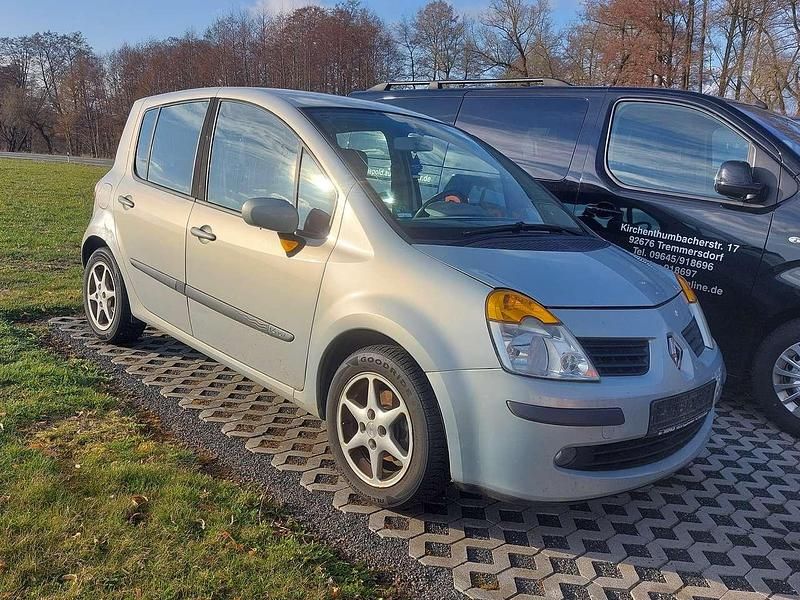 Gebraucht Renault Modus 88 PS (64 kW) 2005 Silber Van / Kleinbus