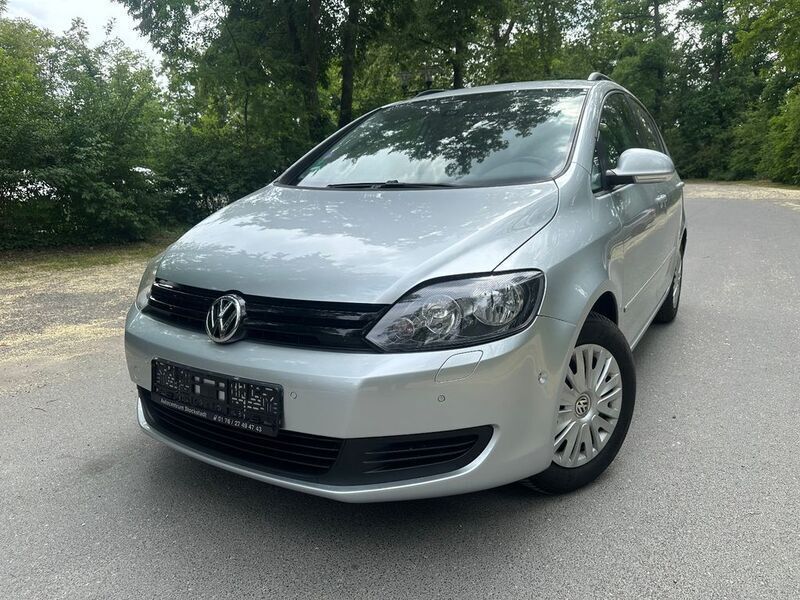 Silber Gebraucht 2012 VW Golf Plus Comfortline Van / Kleinbus | 10.190 € (Fairer Preis) - Bild 1/4
