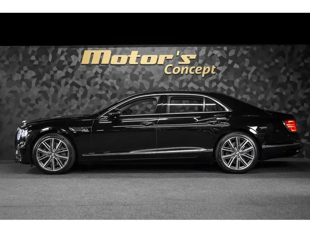 Gebraucht Bentley Flying Spur 549 PS (403 kW) 2021 Schwarz Limousine