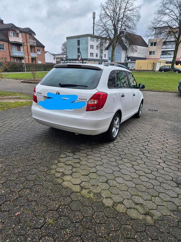 Gebraucht Skoda Fabia 60 PS (44 kW) 2014 Weiß Kombi