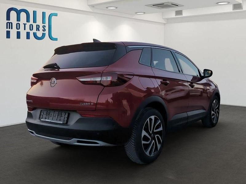 Gebraucht Opel Grandland X Innovation 120 PS (88 kW) 2017 Rot SUV