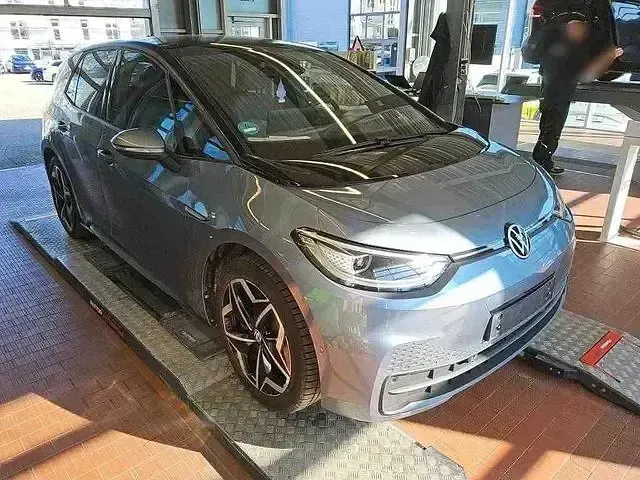 Gebraucht VW ID.3 Pro Performance 150 kW (204 PS) 2020 Grau Kleinwagen