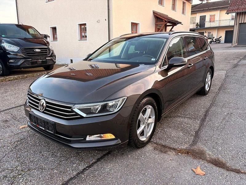 Schwarz Gebraucht 2016 VW Passat Kombi | 10.500 € (Superpreis) - Bild 1/4