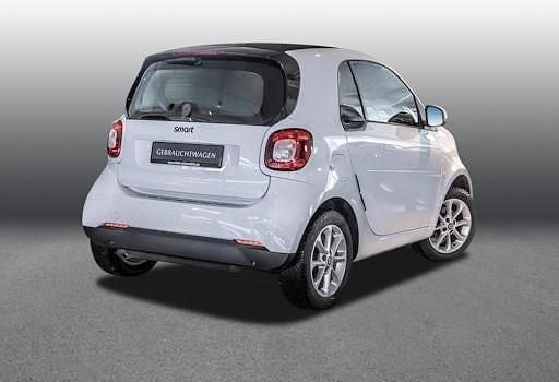 Gebraucht Smart ForTwo Cabrio Passion 71 PS (52 kW) 2017 Weiß Cabrio